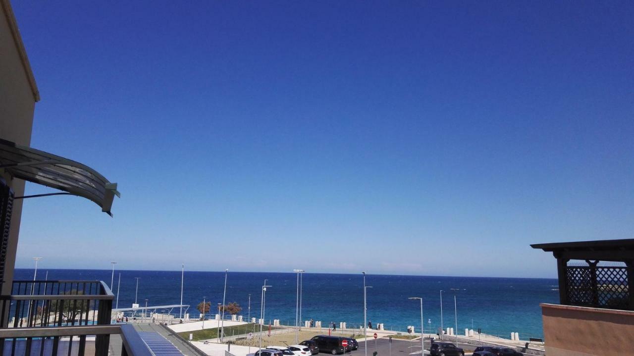 Gallery Art - Sea View Monopoli Exterior foto